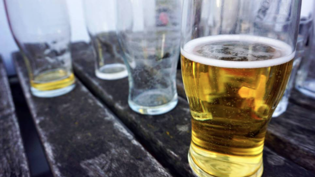 El alcohol provoca 250.000 muertes por cáncer de hígado al año